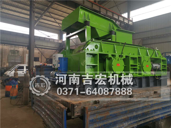 數(shù)控新型液壓對(duì)輥制砂機(jī)多少錢(qián)一臺(tái)！