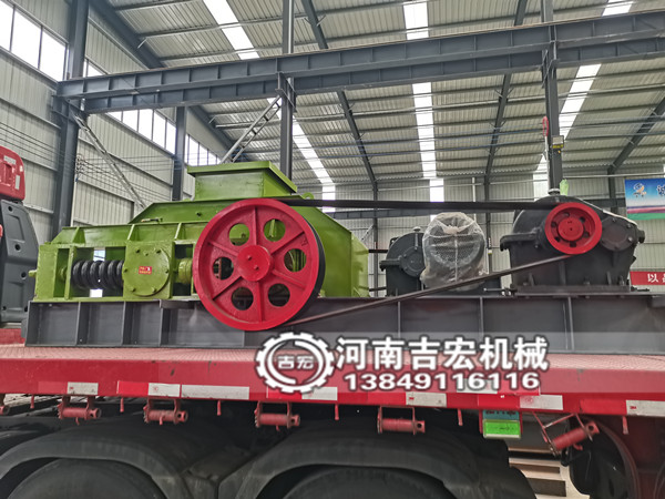 破碎柏油路的設(shè)備叫什么,為什么不選用其他設(shè)備？